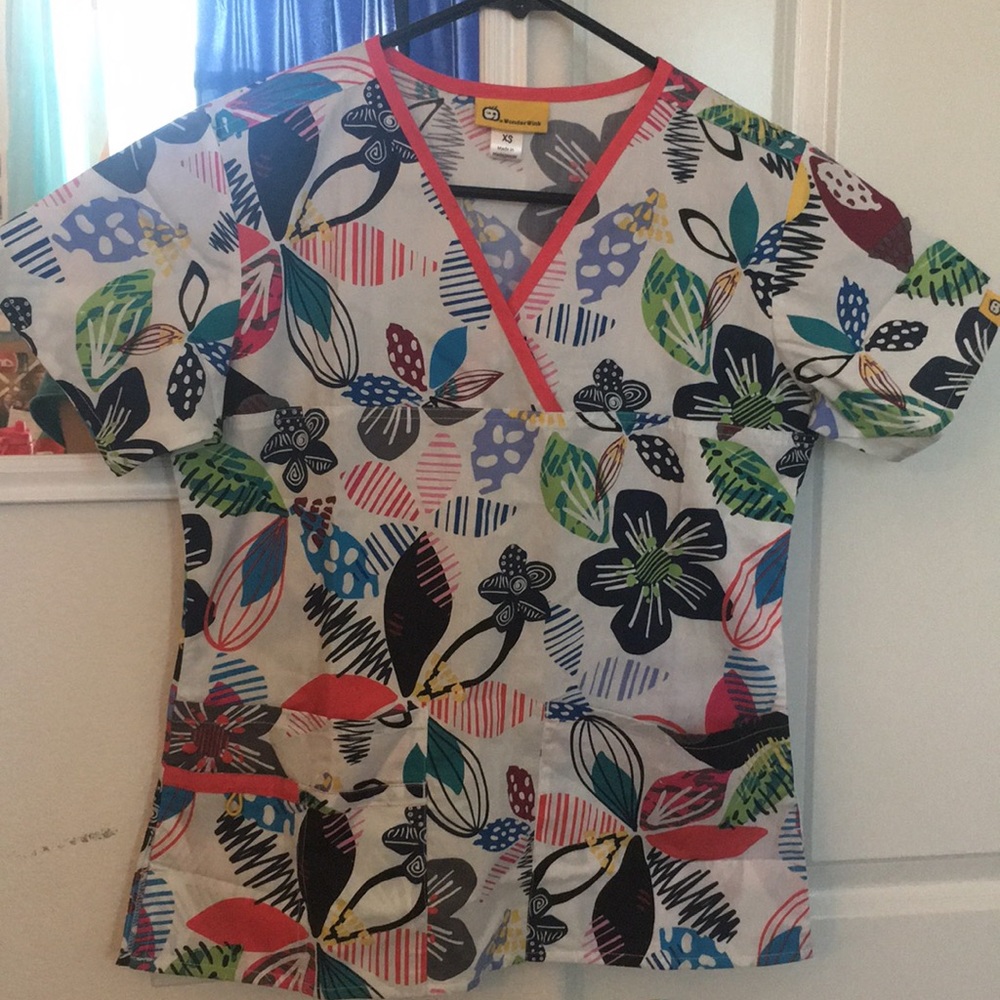 Scrub top